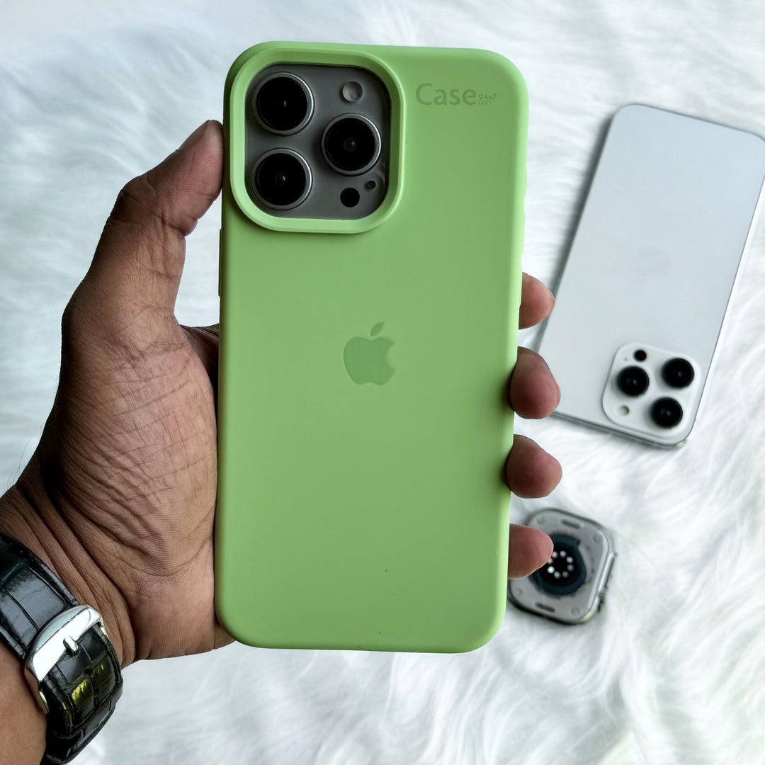 iPhone 16 Series Liquid Silicone Case Cover (Light Green)