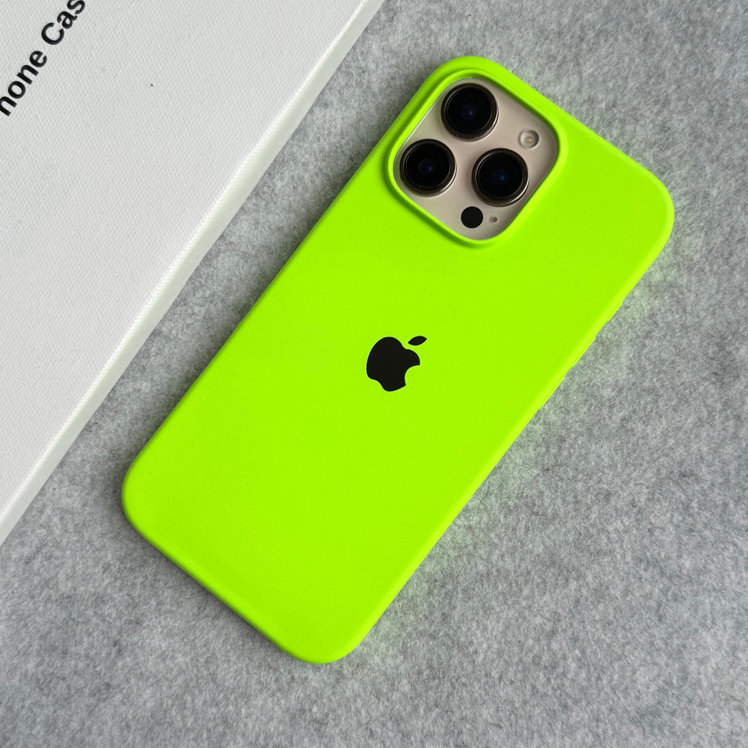 iPhone 16 Series Liquid Silicone Case Cover (Neon Green)