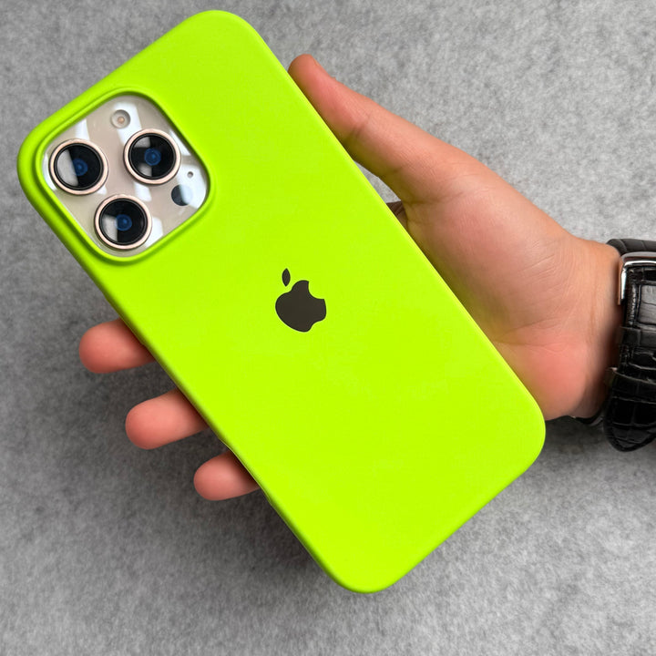 iPhone 16 Series Liquid Silicone Case Cover (Neon Green)