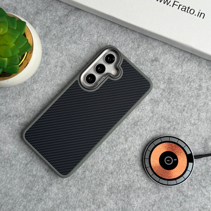 Samsung Galaxy S25 Carbon Fiber Design MagSafe Cover